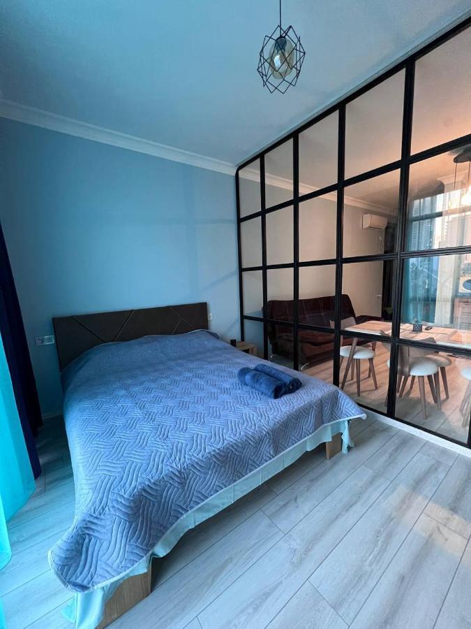 Apartment Merabi Batumi Exterior photo